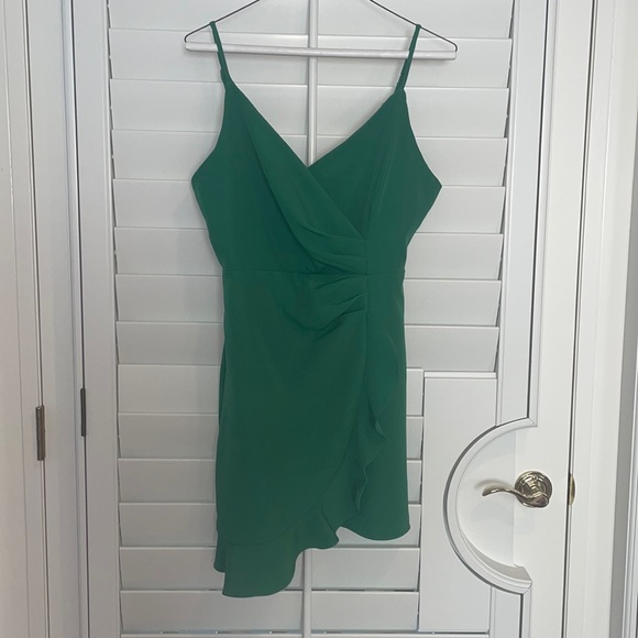 do + be green ruffle mini dress - Picture 1 of 3